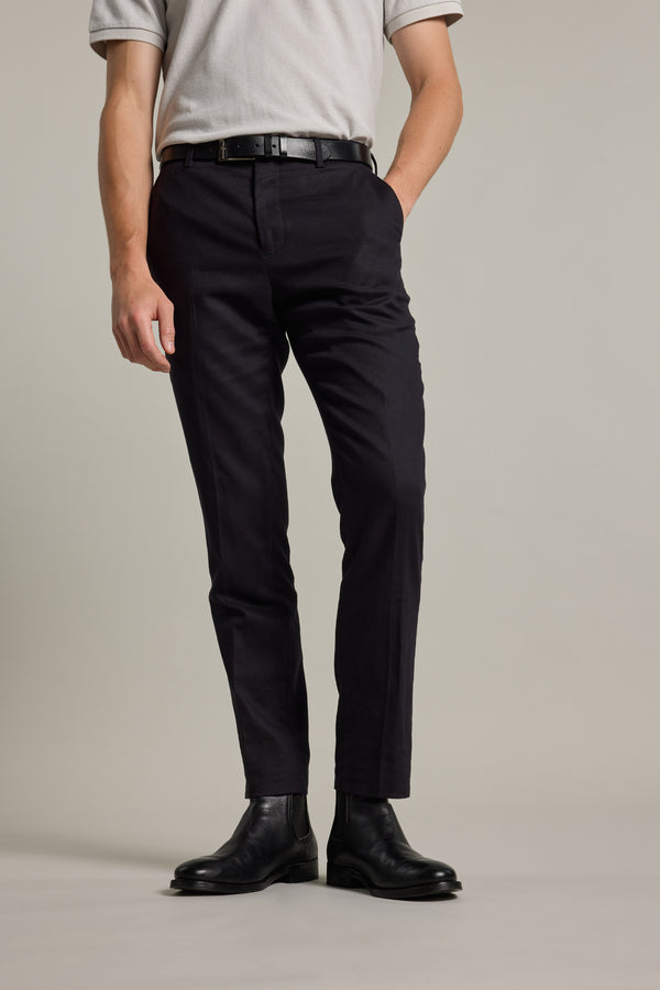 Barkers Windsor Texture Linen Pant in black, tapered fit, additional view