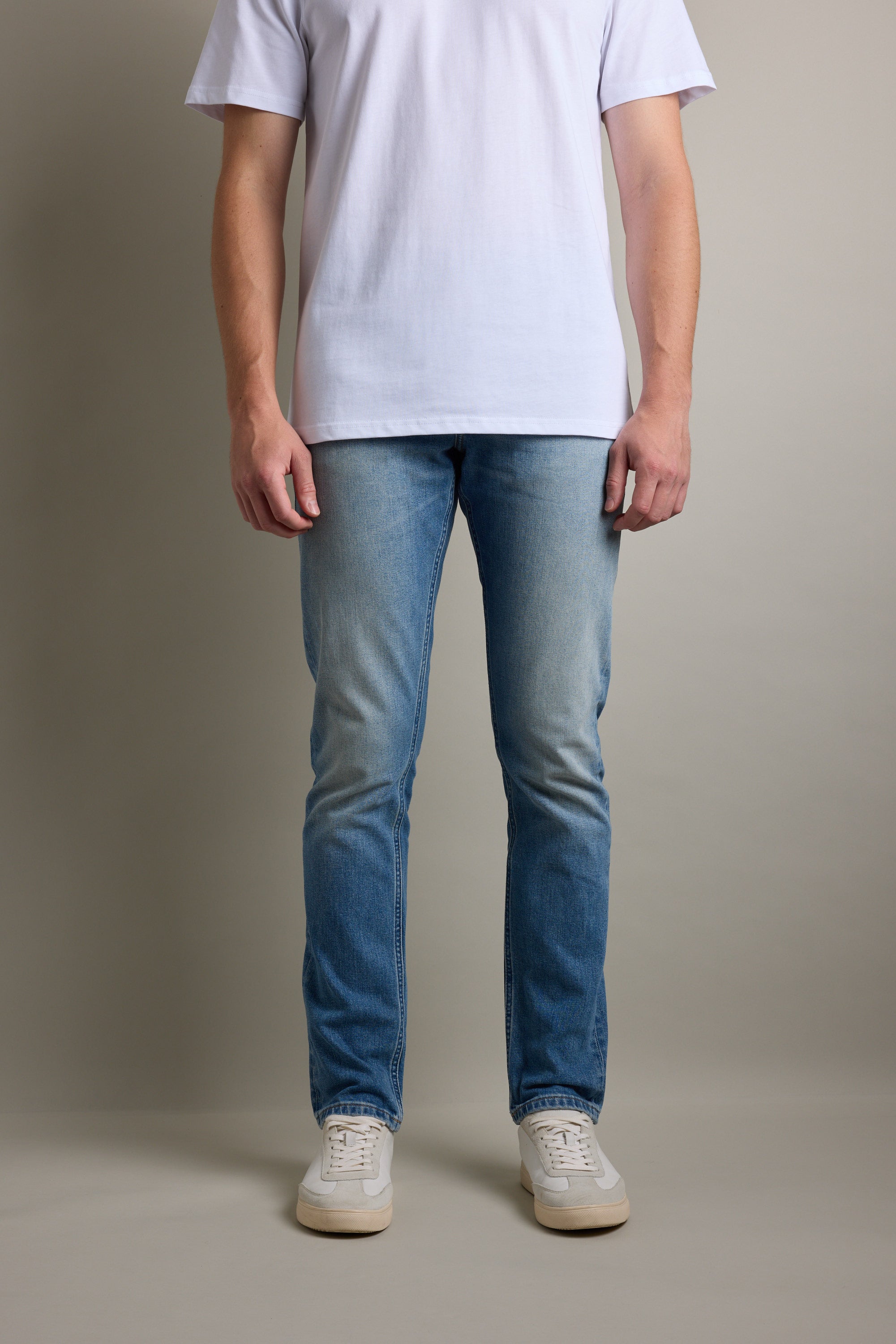 Barkers Nomad Denim Taper Jean in vintage, slim fit