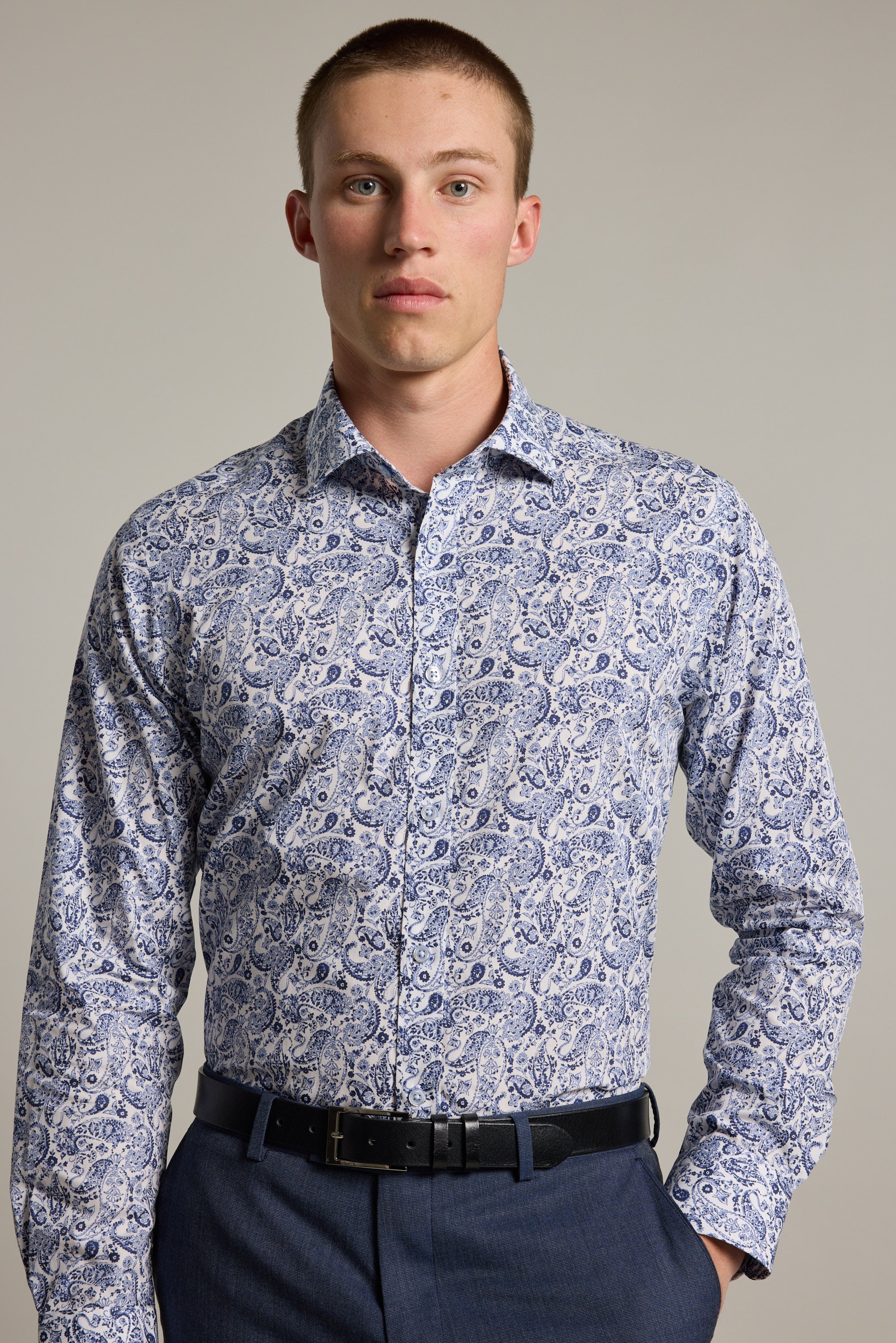 Barkers Buckman Print Business Shirt in white, tailored fit