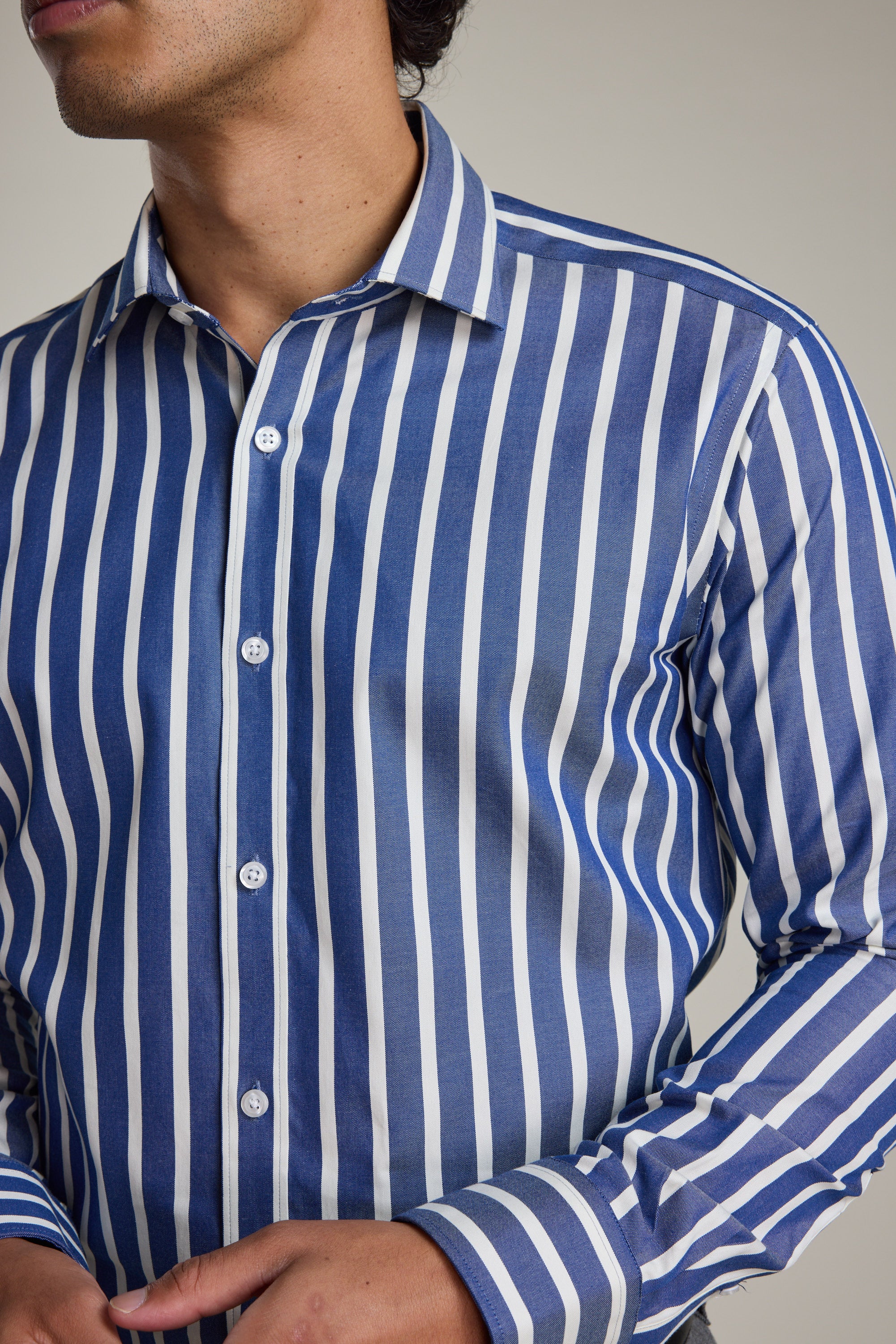 Barkers Nandas Stripe Business Shirt in navy, tailored fit
