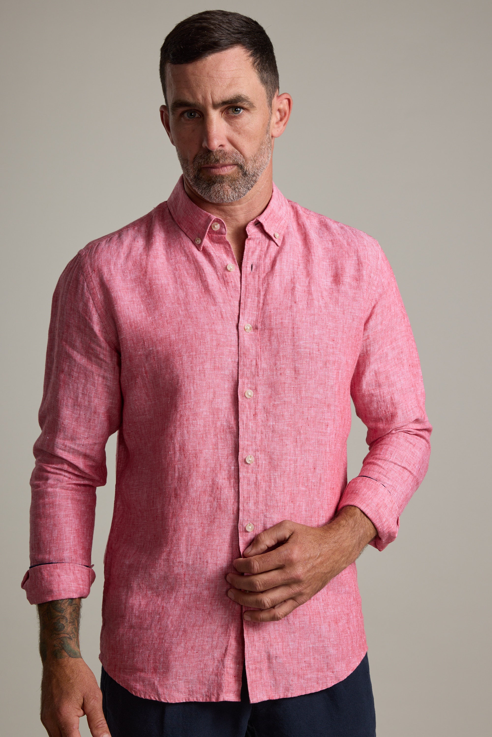 Barkers Dorset Linen Shirt in red marl, tailored fit