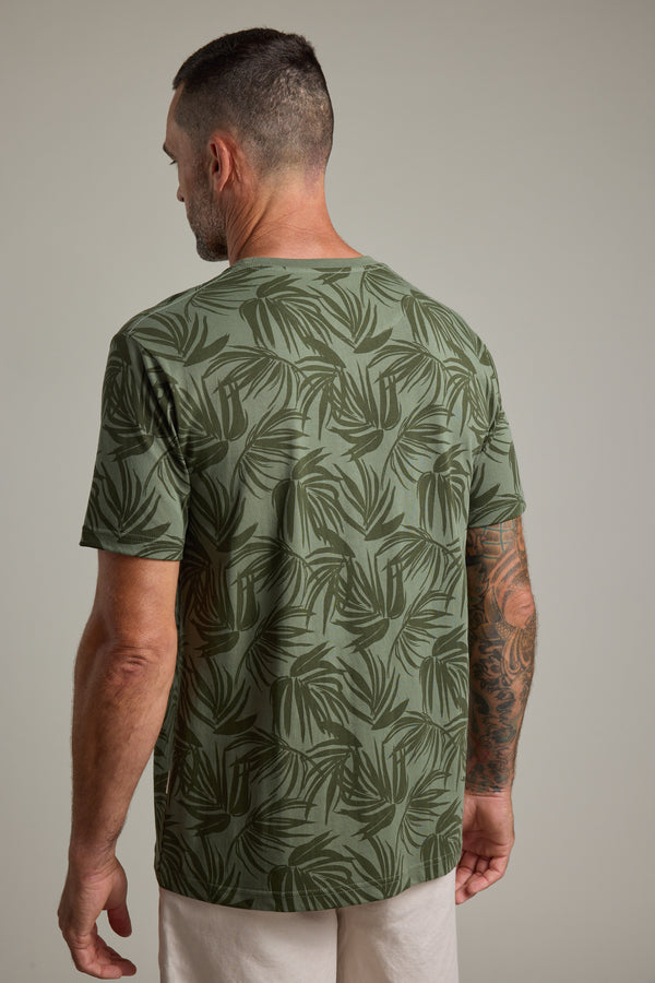 Barkers Palm Leaves Print Tee in khaki, regular fit, additional view