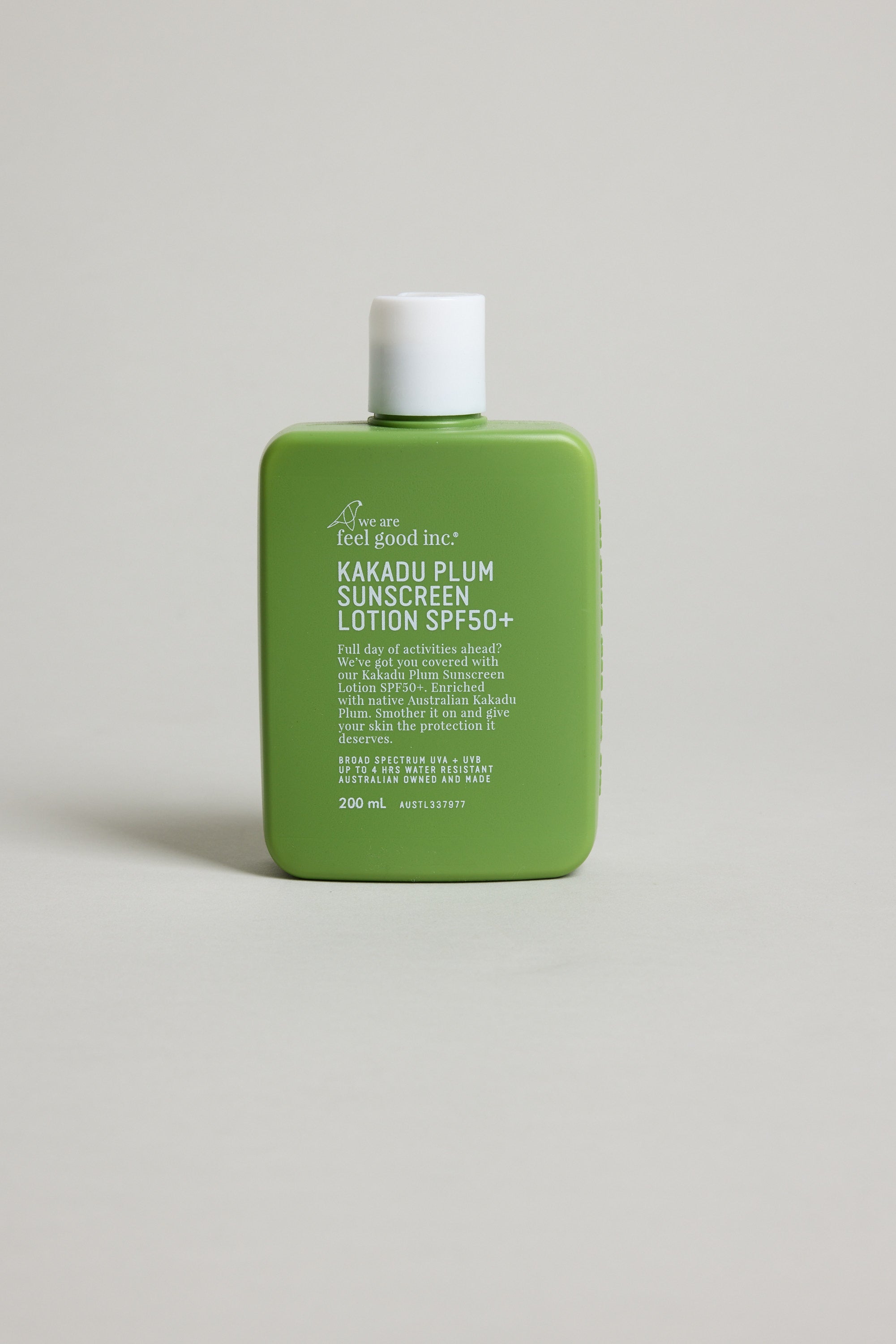 Other Kakadu Plum Sunscreen Lotion SPF50+ 200ml in green