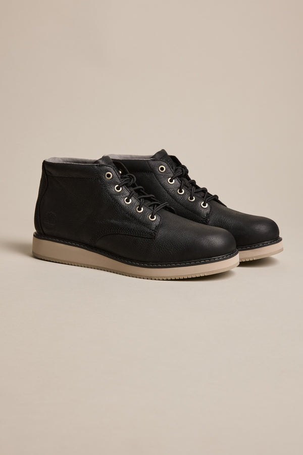 Timberland Redwood Edge Chukka Boot in black