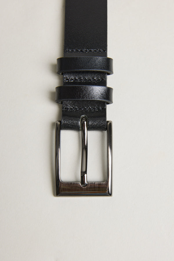 Barkers Frances Leather Belt in black, alternate view