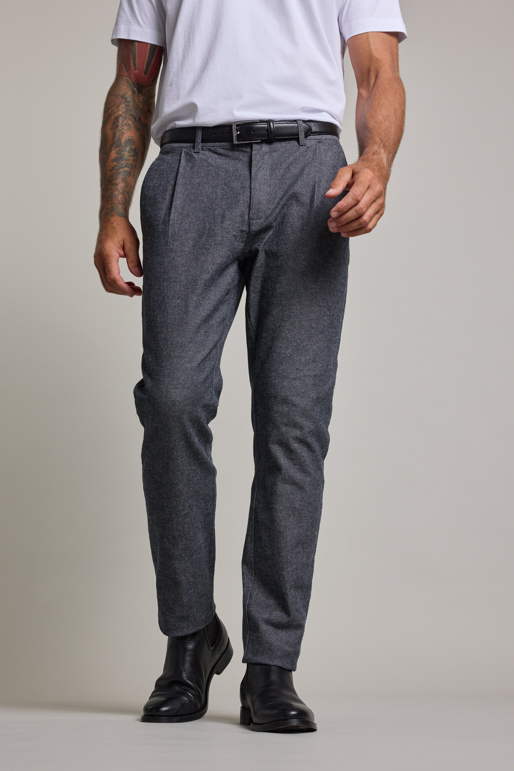 Barkers Newman Cotton Pant in grey, relaxed fit, additional view