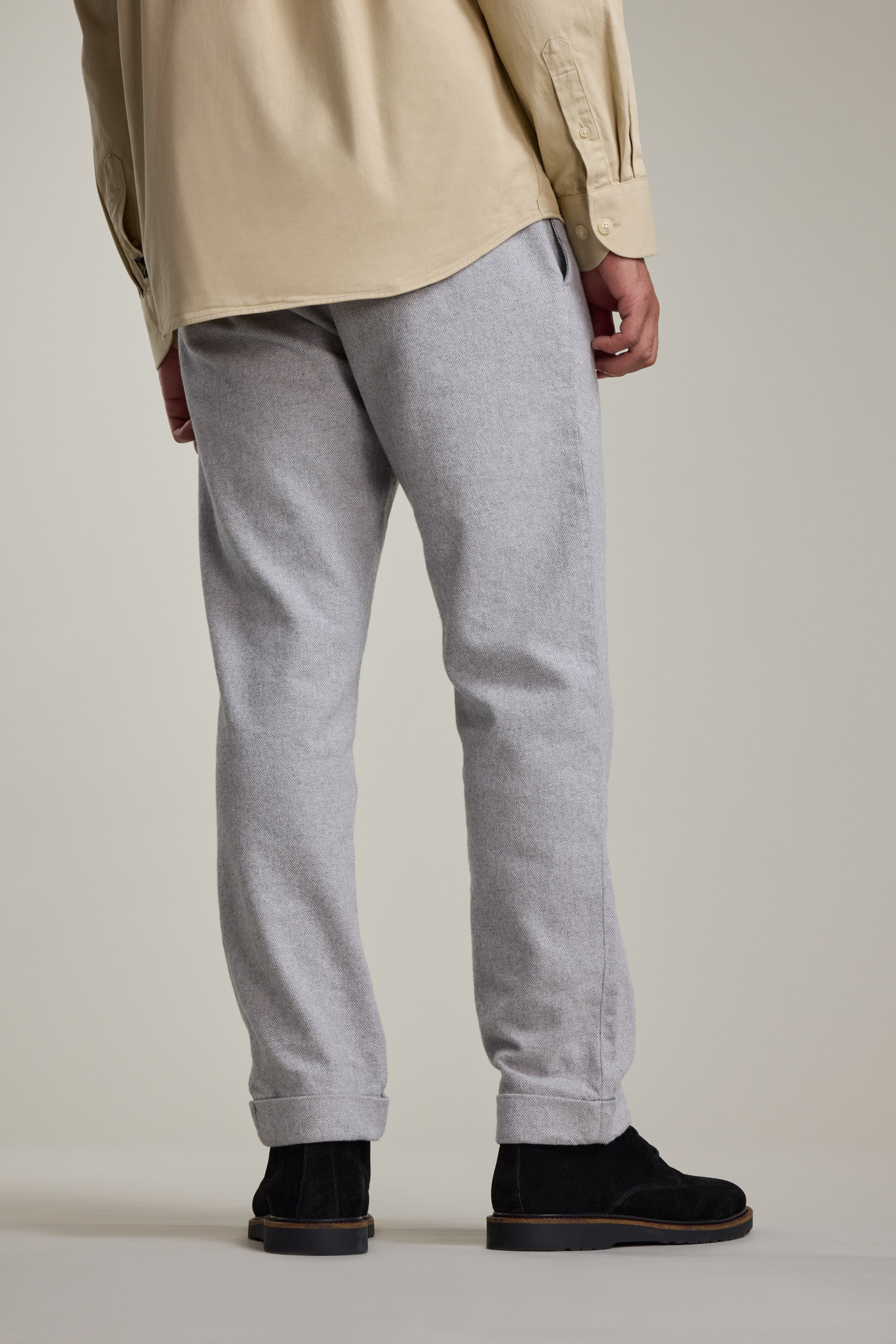 Barkers Dunmore Pant in light grey, relaxed fit, additional view