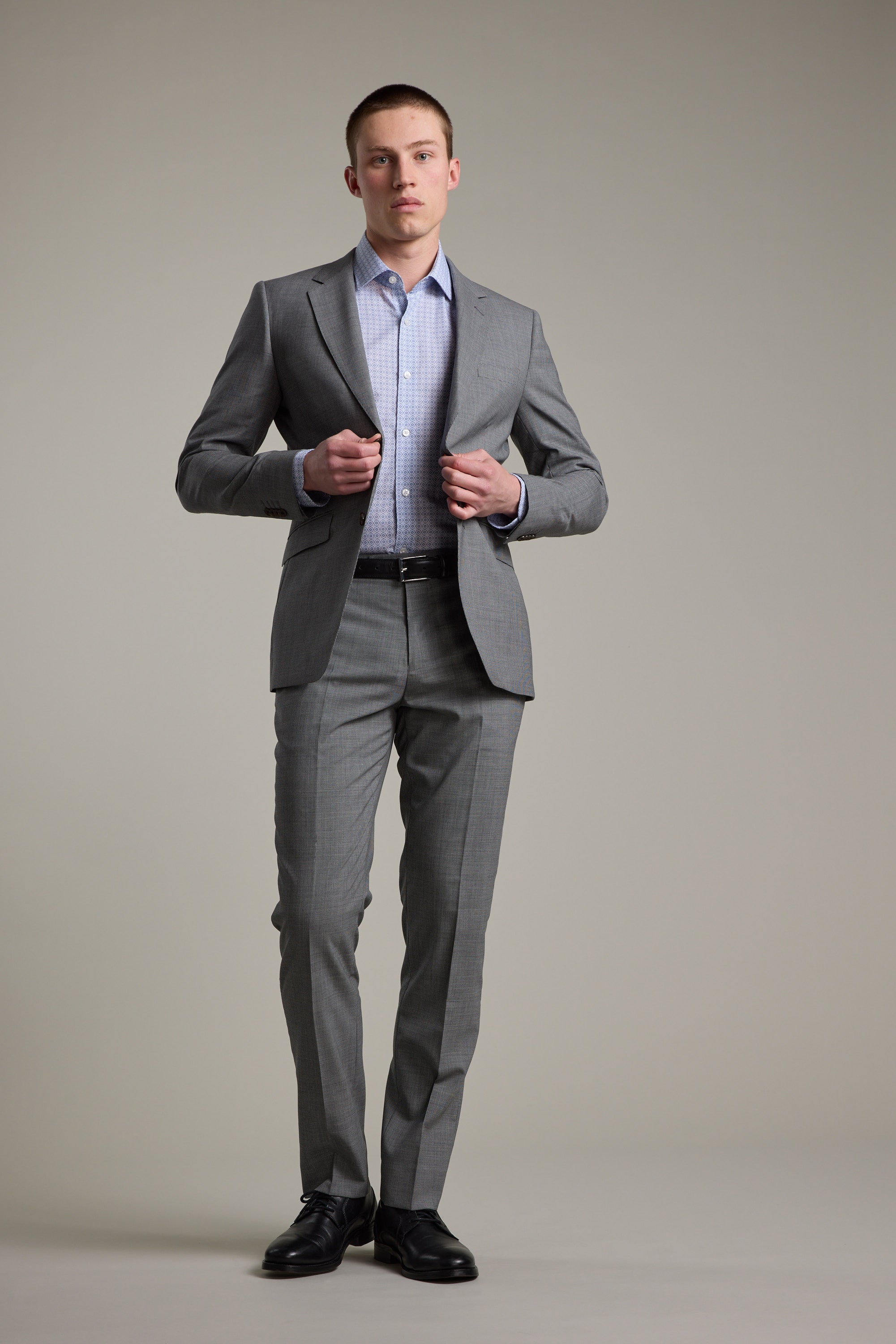 Barkers Henderson Houndstooth Suit Trouser in grey, tailored fit, additional view