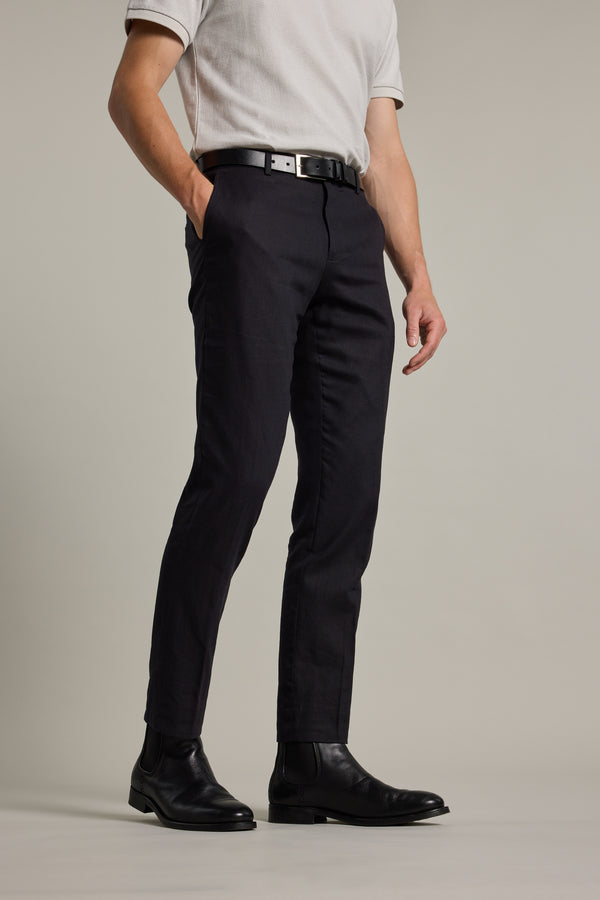 Barkers Windsor Texture Linen Pant in black, tapered fit, additional view