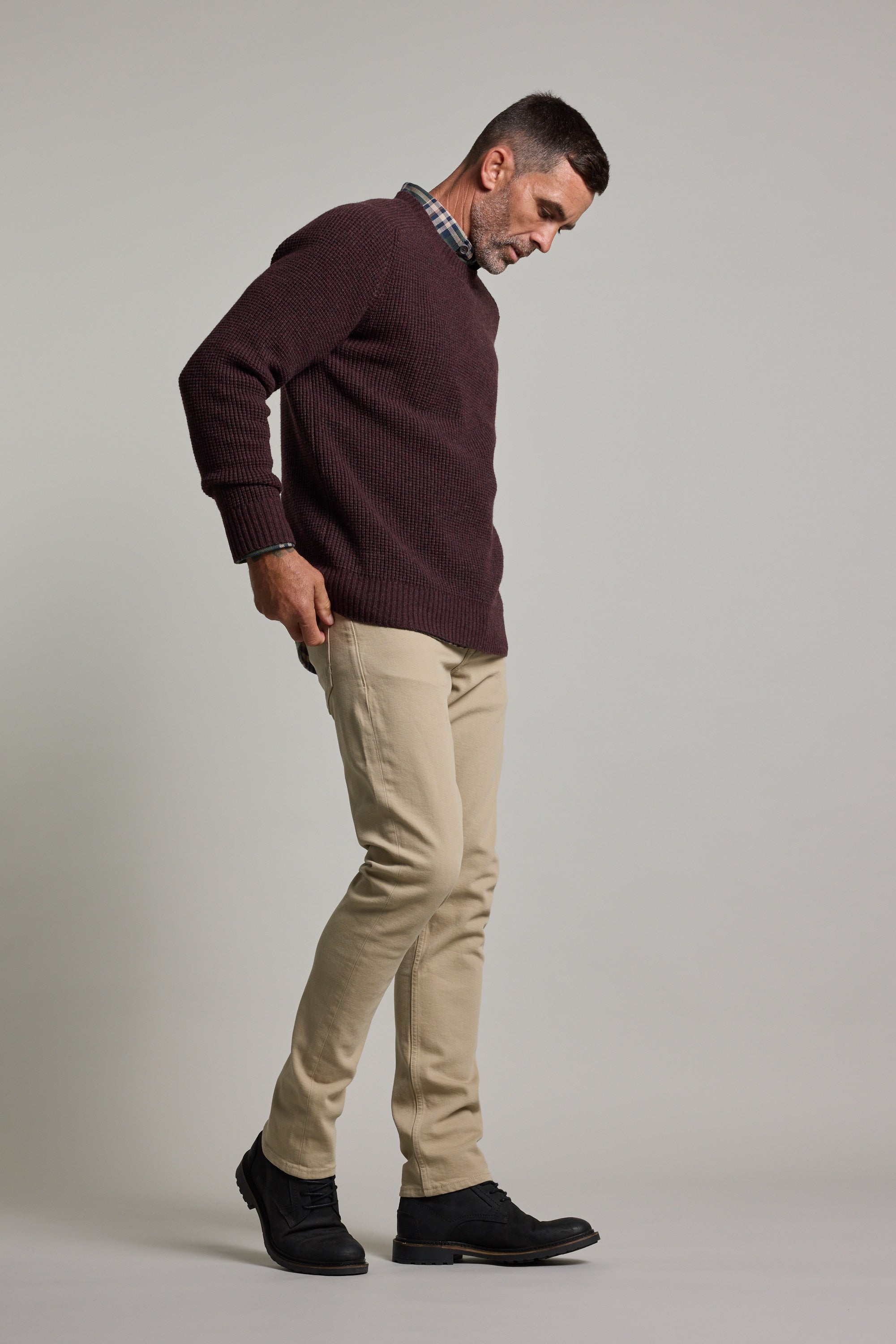 Barkers Mckenzie Woollen Crew in plum, additional view