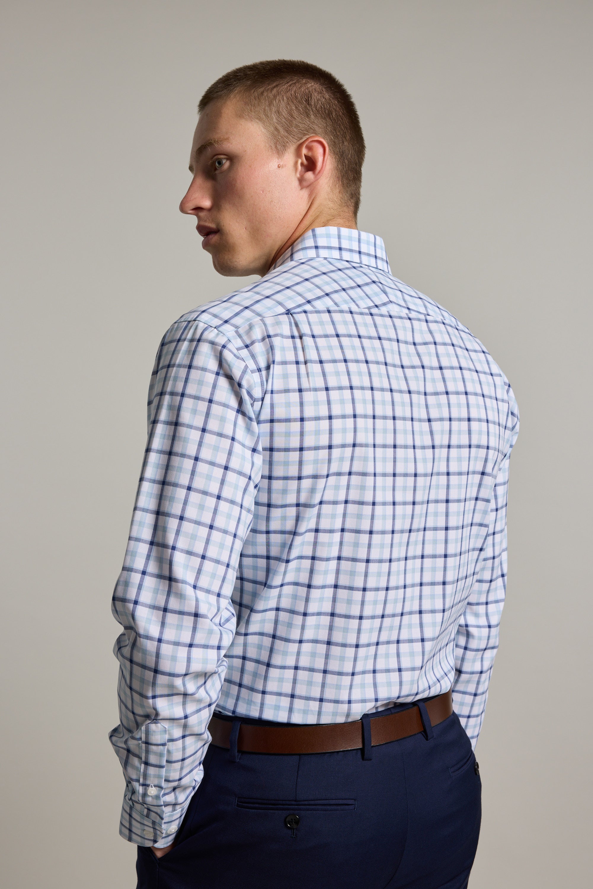Barkers Wesley Check Business Shirt in light blue, classic fit, additional view