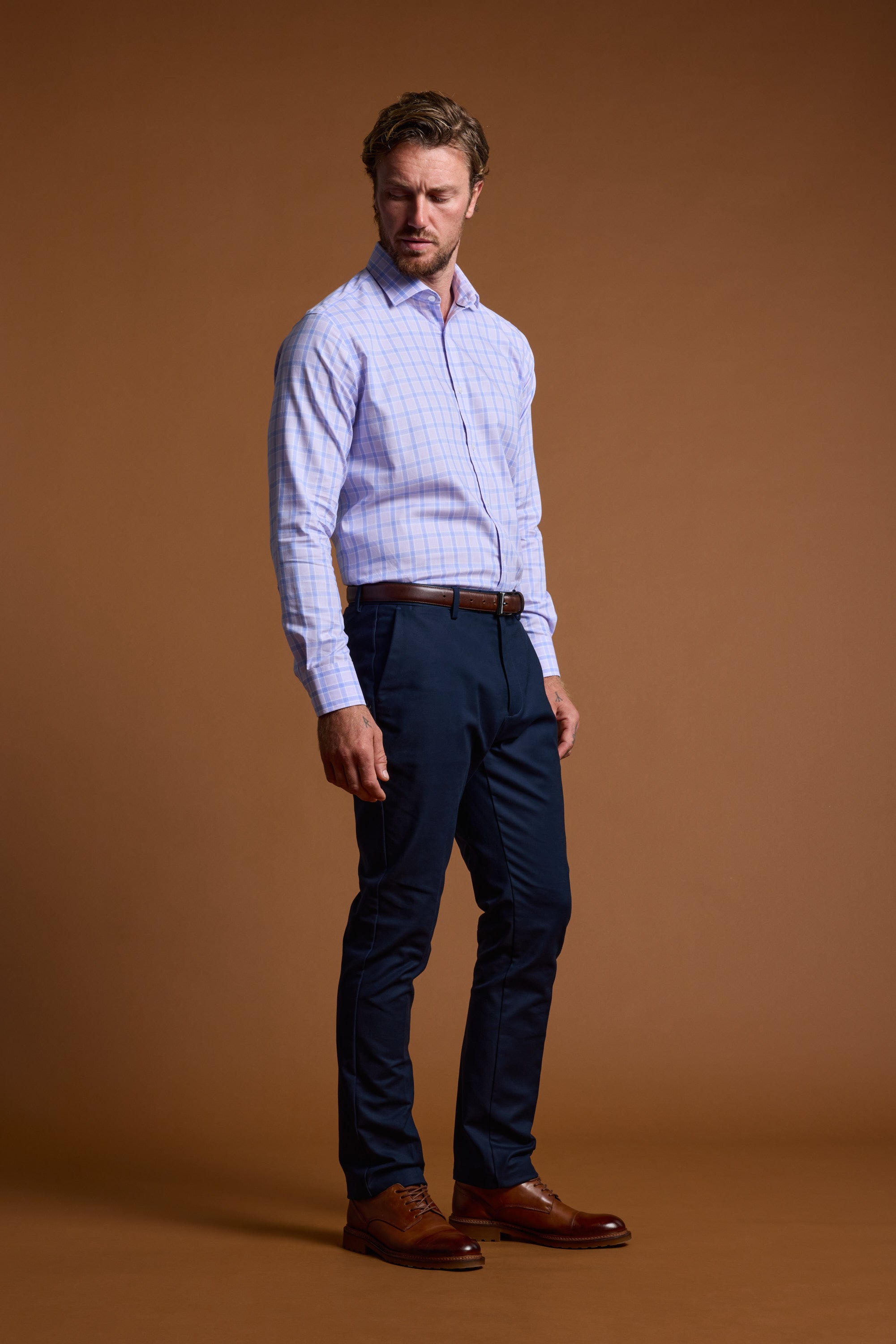 Barkers Larry Check Business Shirt in lilac, tailored fit, alternate view