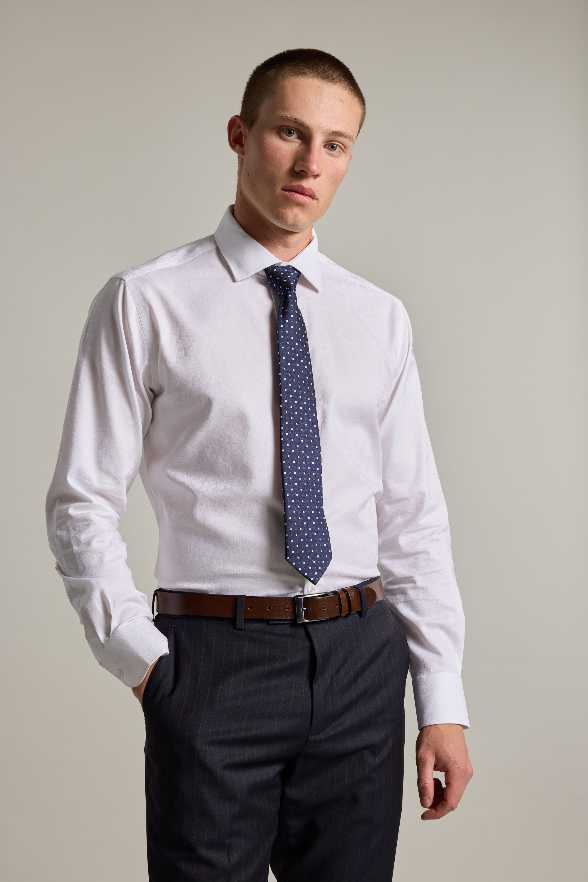Barkers Corran Paisley Business Shirt in white, tailored fit, alternate view