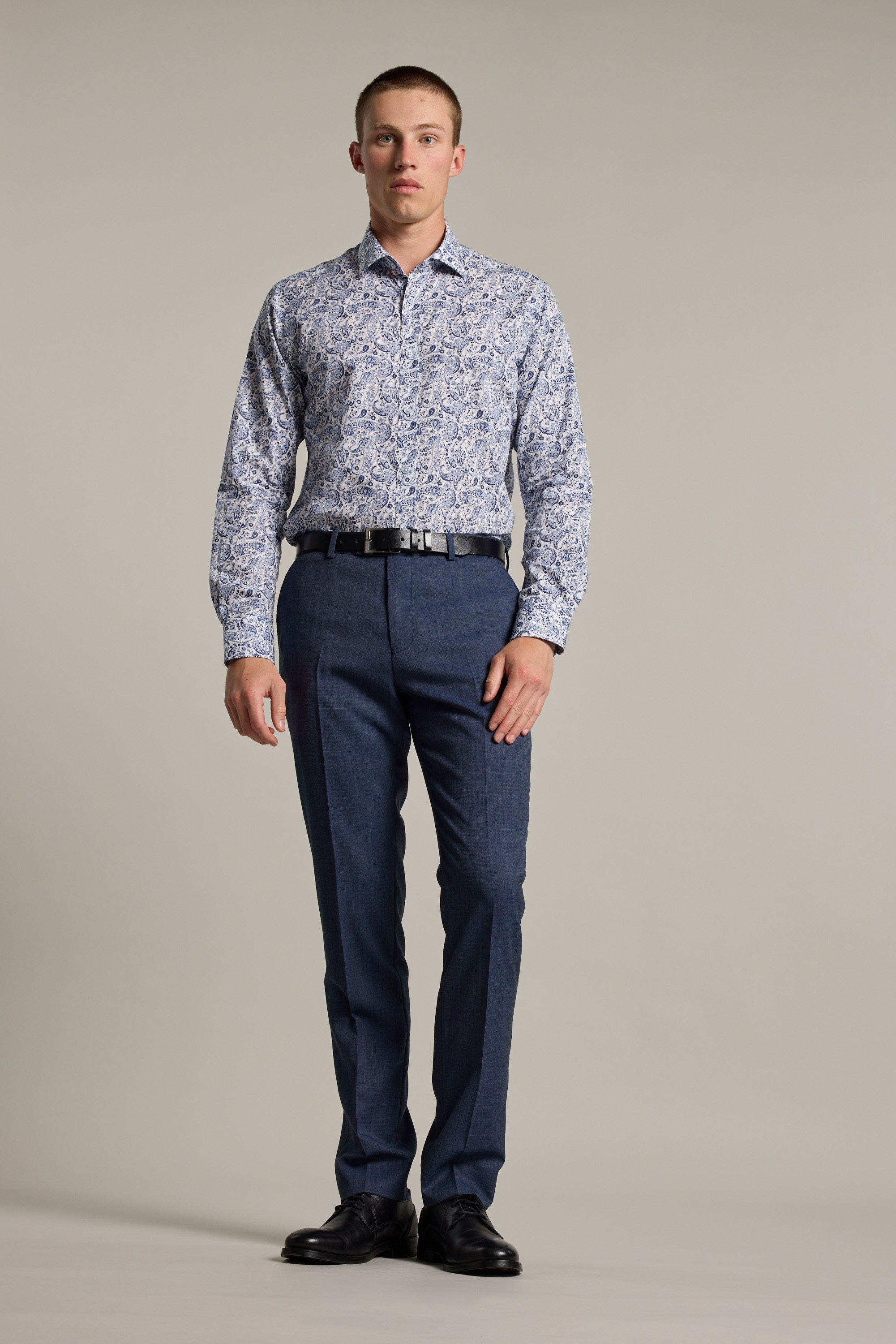 Barkers Buckman Print Business Shirt in white, tailored fit, alternate view