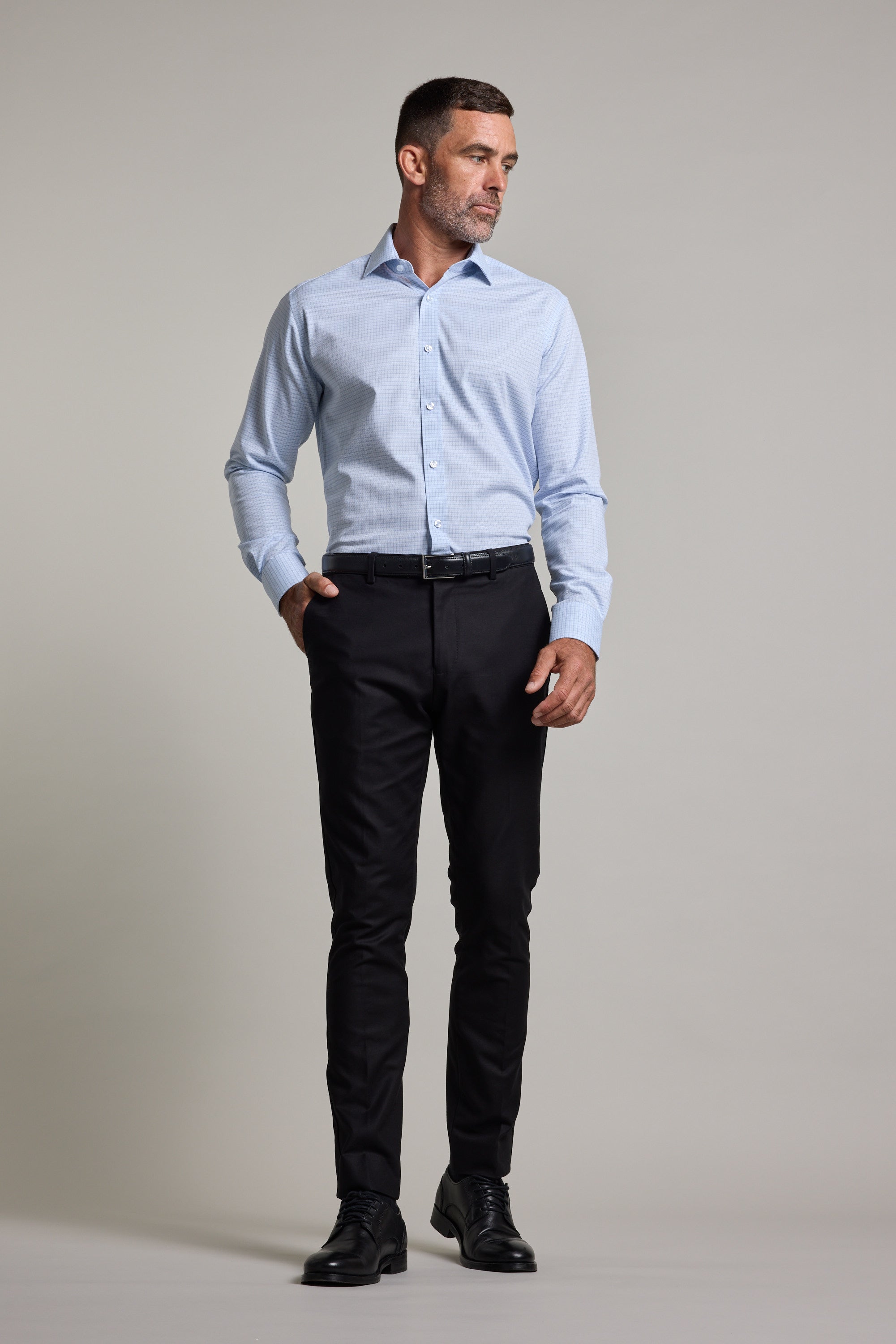 Barkers Hunter Check Business Shirt in light blue, tailored fit, additional view