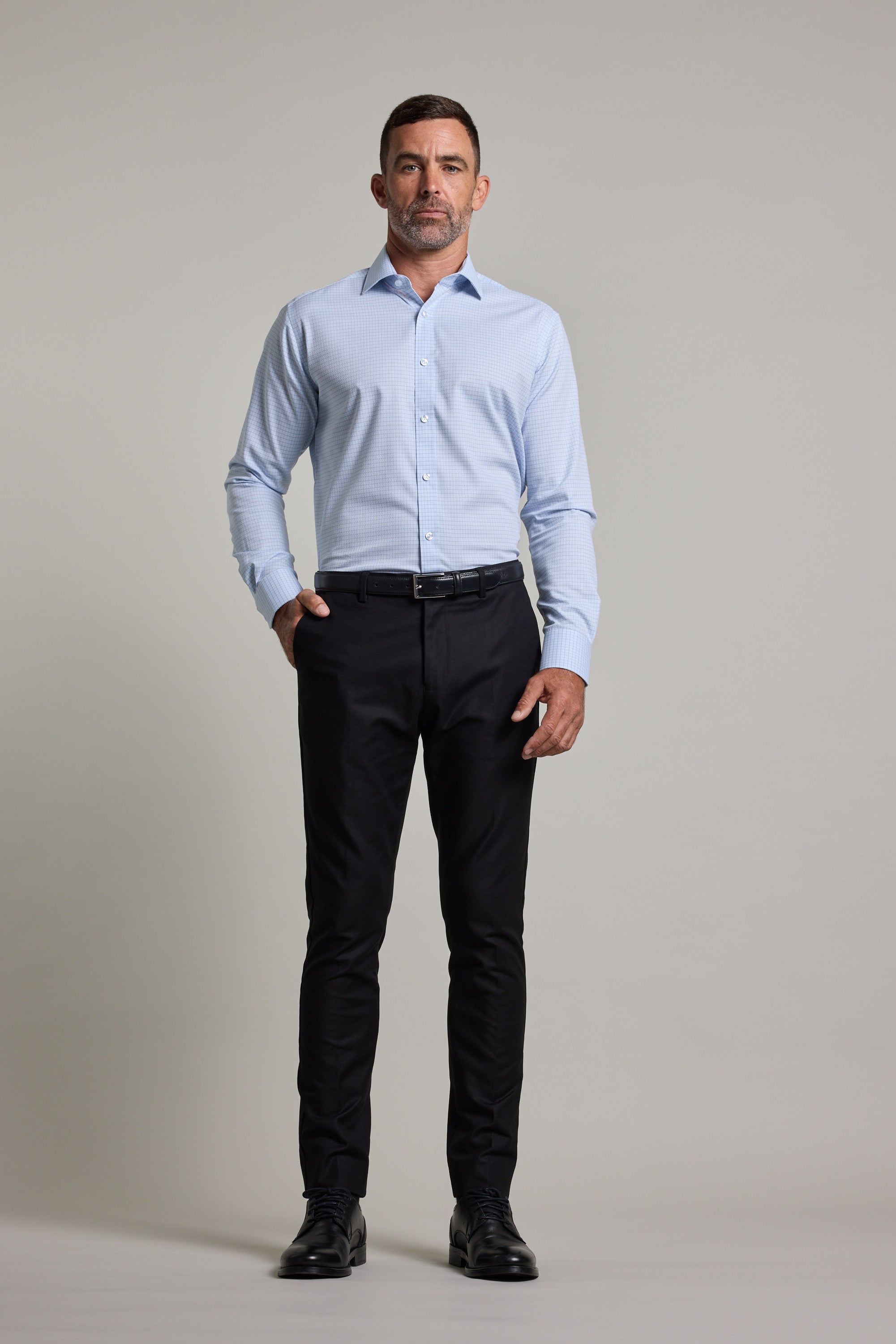 Barkers Hunter Check Business Shirt in light blue, tailored fit, alternate view
