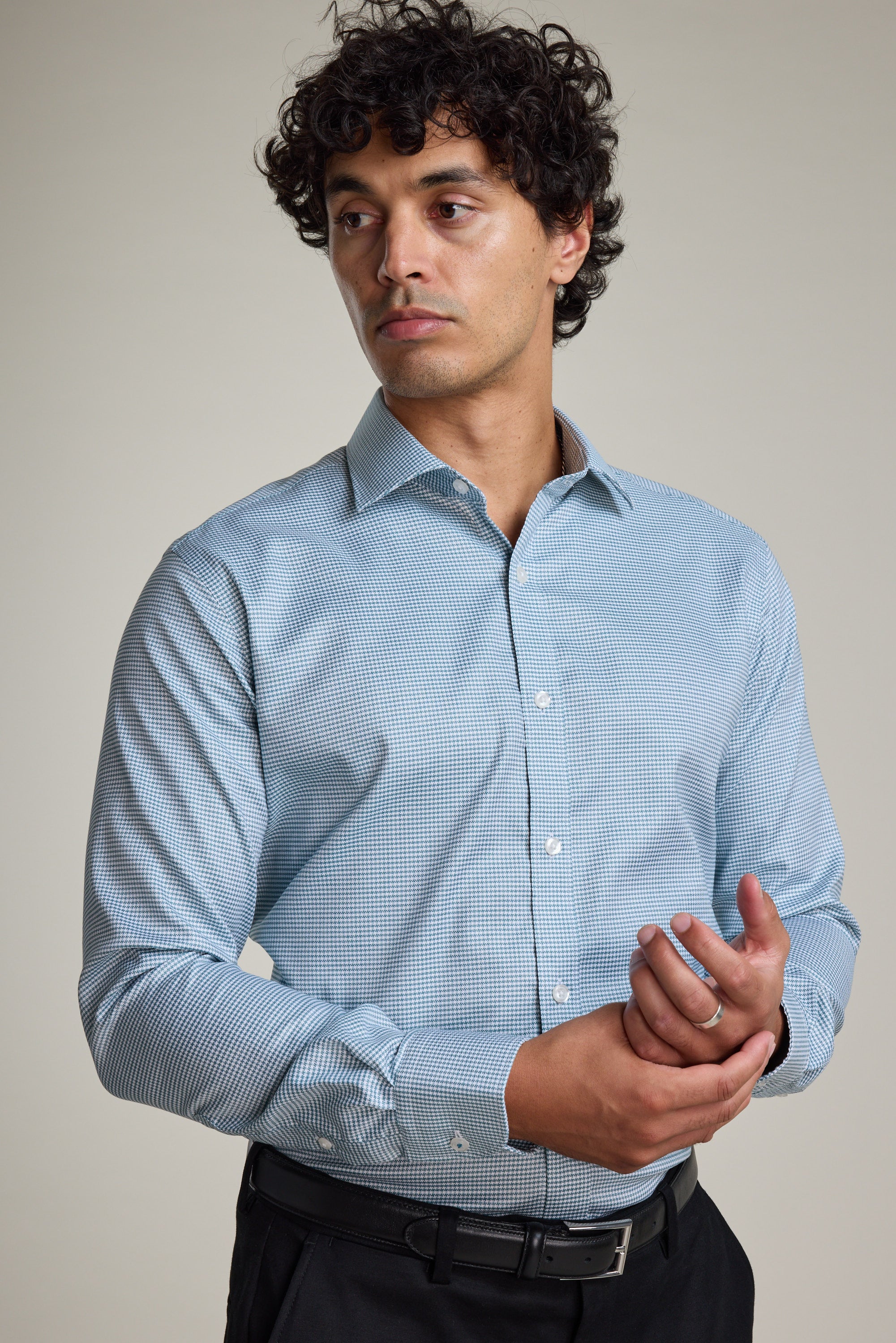 Barkers Zione Business Shirt in teal, tailored fit, additional view