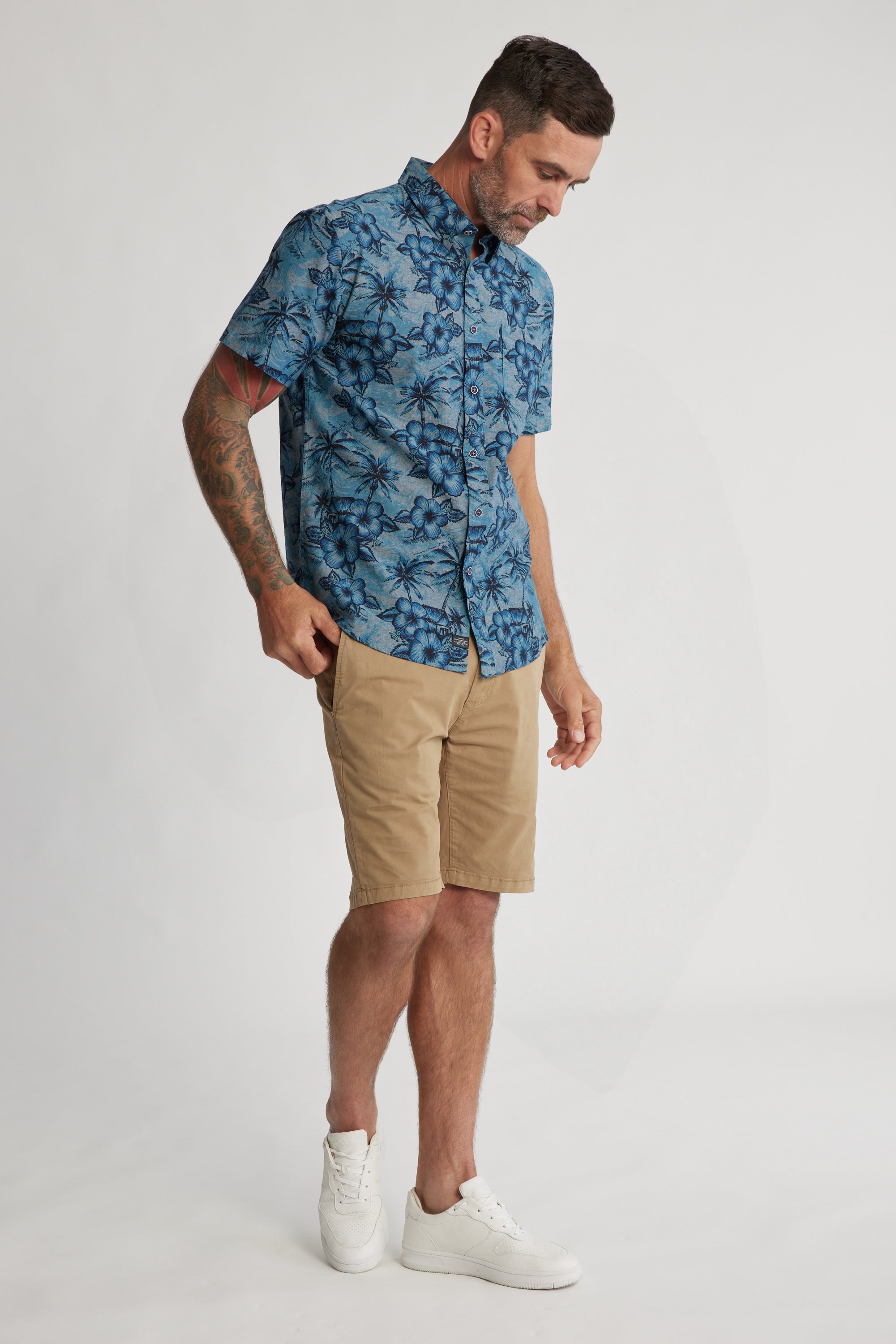Barkers Lakewood Chambray Print Shirt in blue, tailored fit, alternate view
