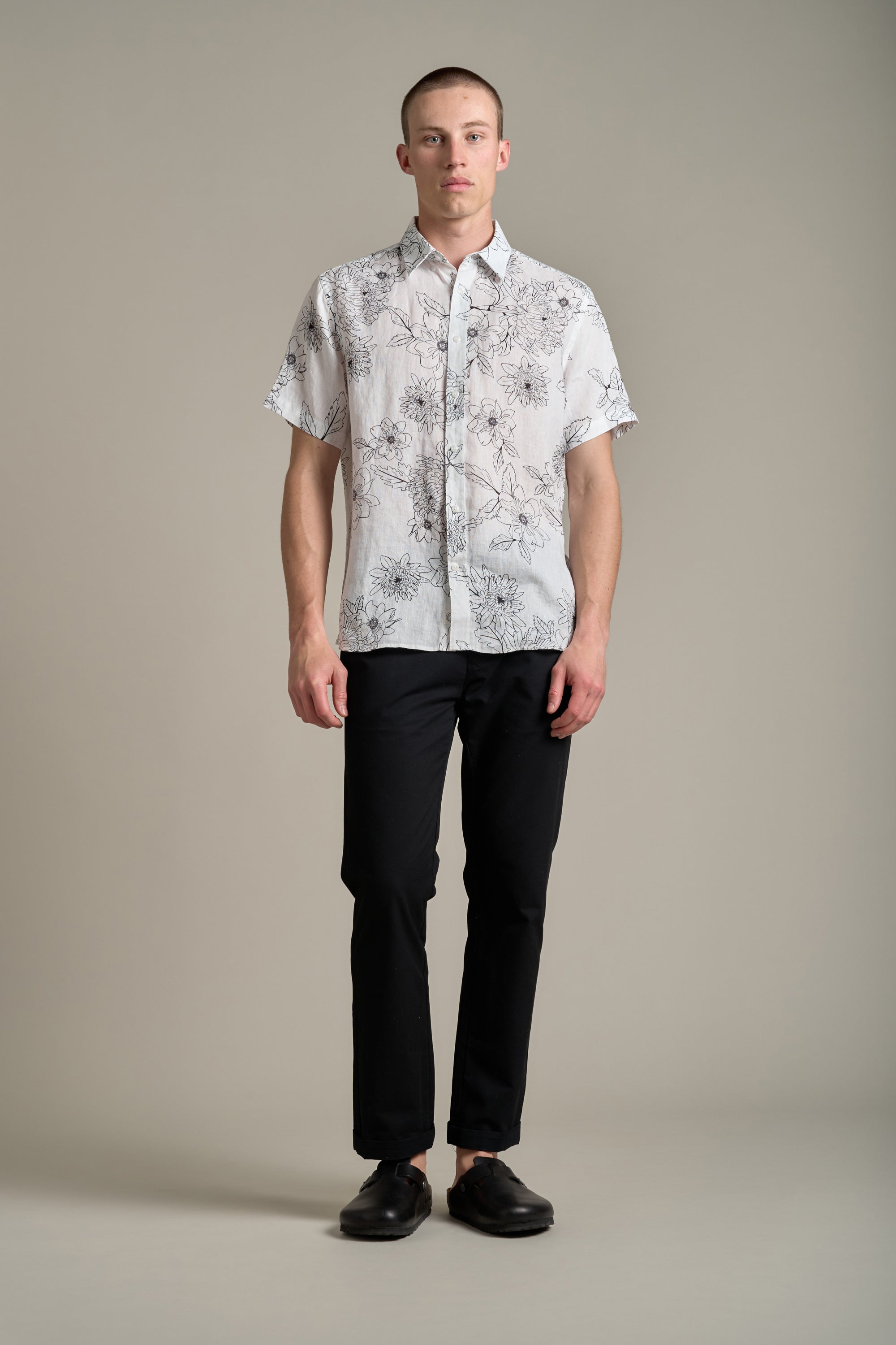 Barkers Maldon Linen Print Shirt in white, tailored fit, additional view