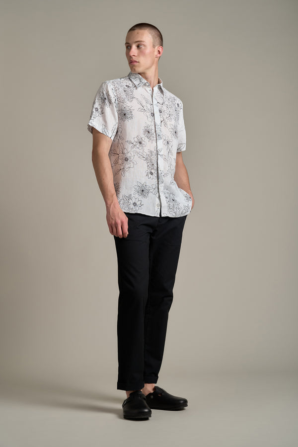 Barkers Maldon Linen Print Shirt in white, tailored fit, additional view