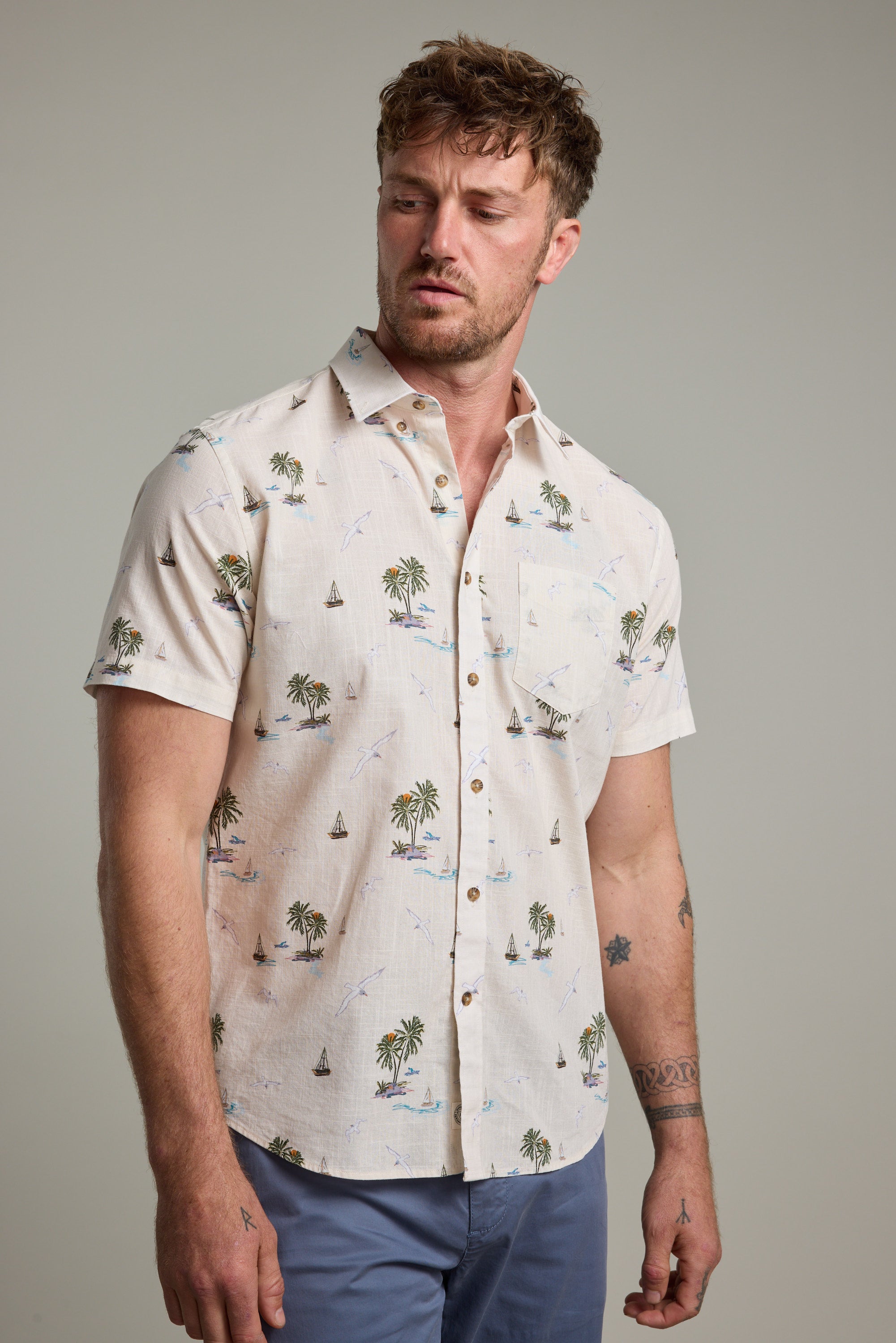 Barkers Island Print Shirt in natural, additional view